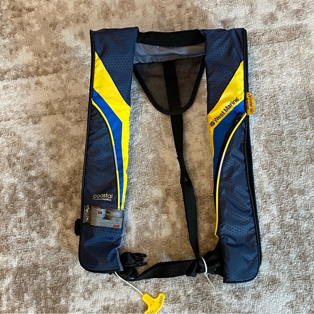 West Marine Coastal Automatic Life Vest